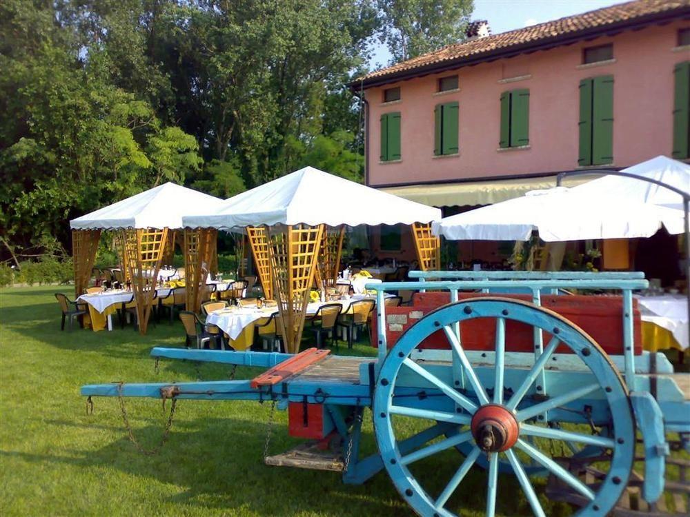 דירות וולטה מנטובנה Agriturismo Cascina Boschi מראה חיצוני תמונה